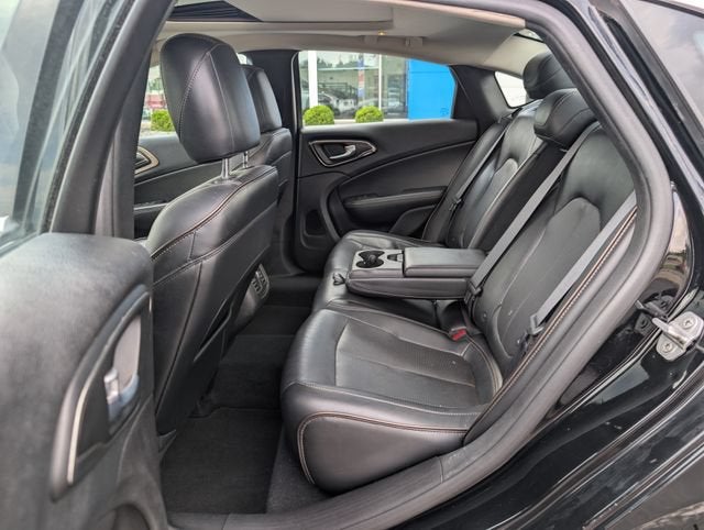 2015 Chrysler 200 C