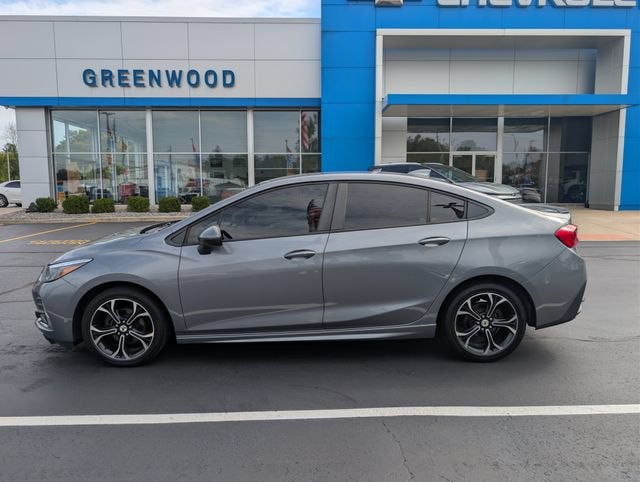 Used 2019 Chevrolet Cruze LT with VIN 1G1BE5SM9K7138730 for sale in Hubbard, OH