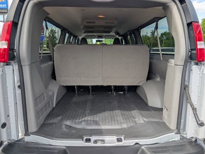 2024 Chevrolet Express Passenger 3500 1LS