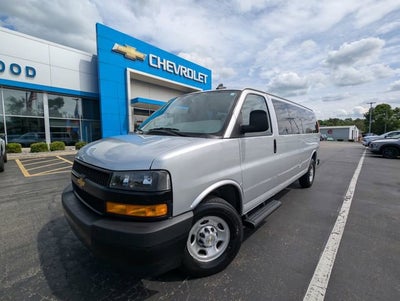 2024 Chevrolet Express Passenger 3500 1LS