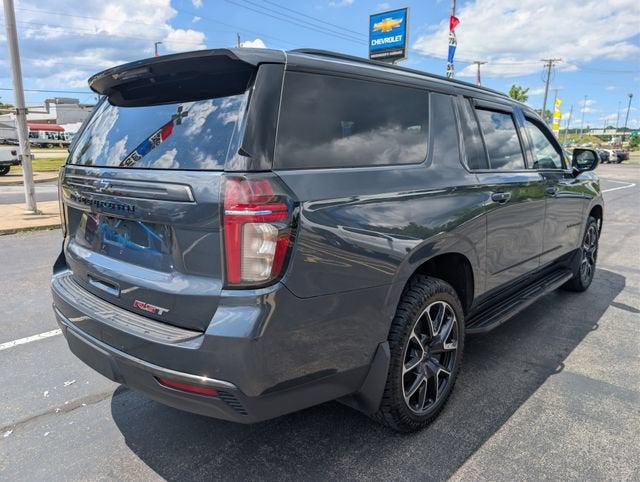 2021 Chevrolet Suburban RST