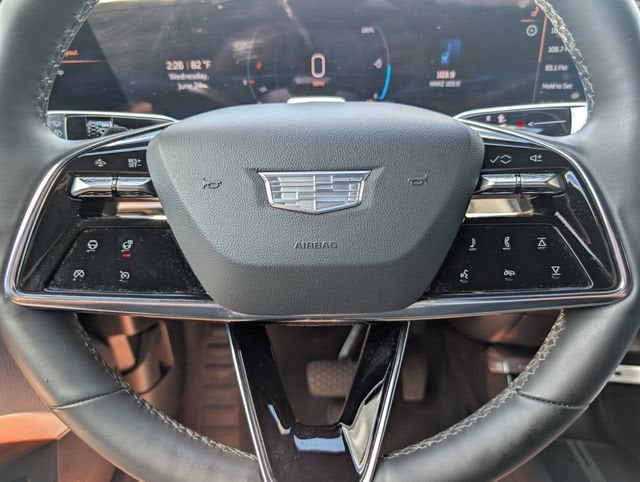 2024 Cadillac LYRIQ Luxury 2