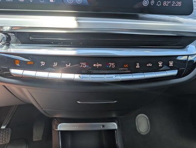 2024 Cadillac LYRIQ Luxury 2