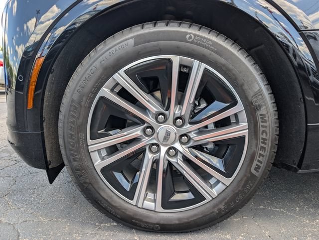 2024 Cadillac LYRIQ Luxury 2
