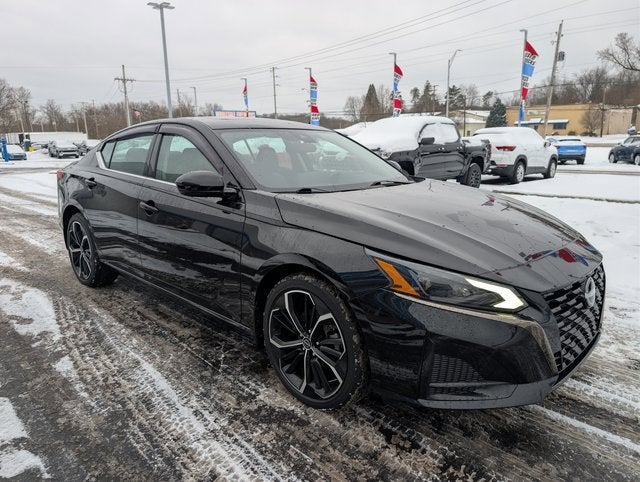 2023 Nissan Altima 2.5 SR