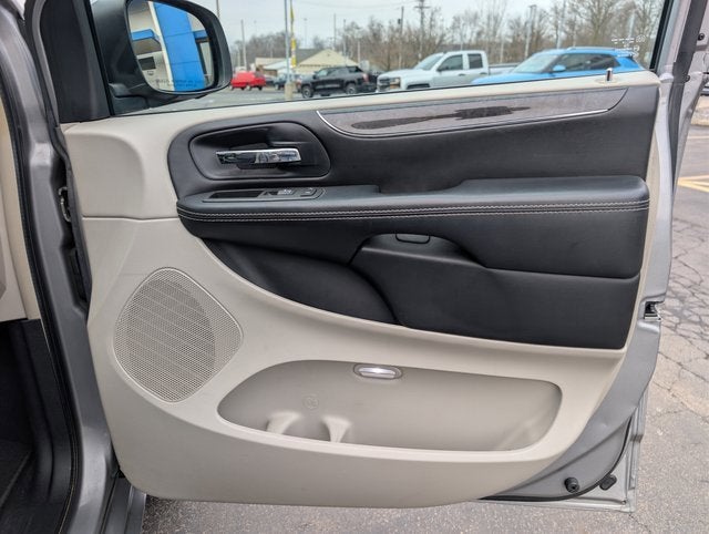 2015 Chrysler Town & Country Touring