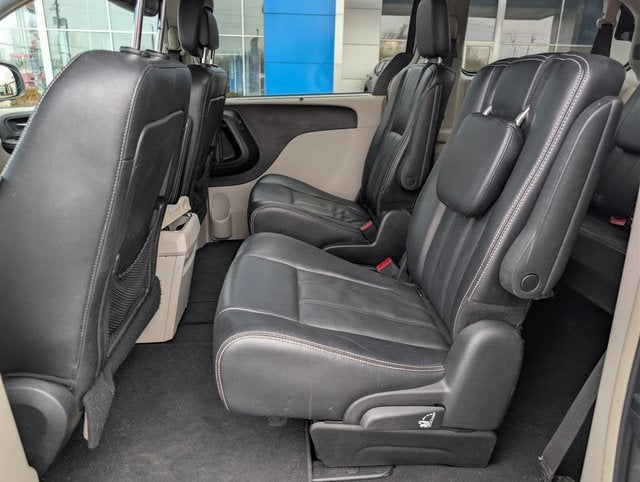 2015 Chrysler Town & Country Touring