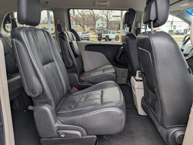 2015 Chrysler Town & Country Touring
