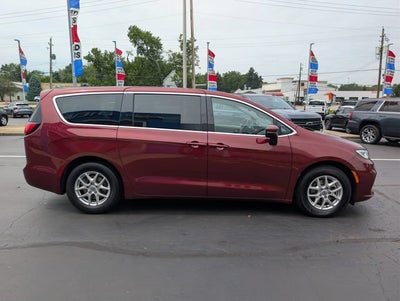 2023 Chrysler Pacifica Touring L