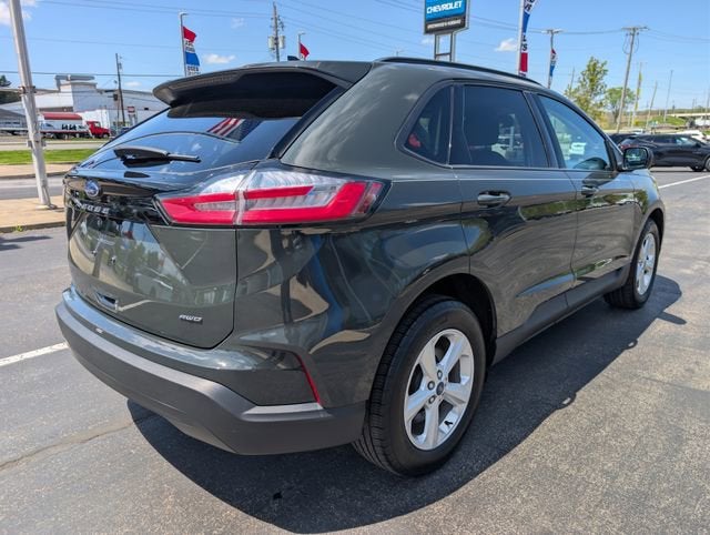 2022 Ford Edge SE