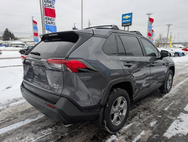 2022 Toyota RAV4 XLE