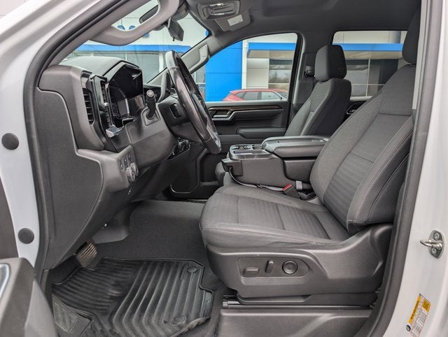 2022 Chevrolet Silverado 1500 LT (2FL)