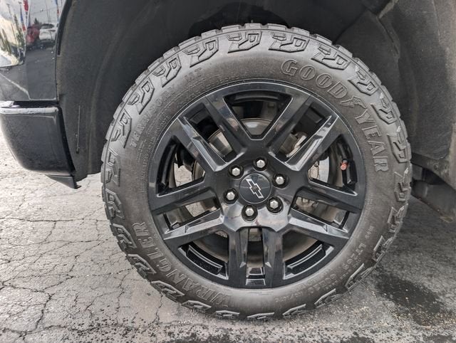 2023 Chevrolet Silverado 1500 Custom Trail Boss