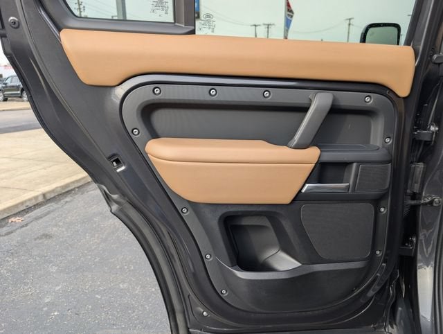 2025 Land Rover Defender S