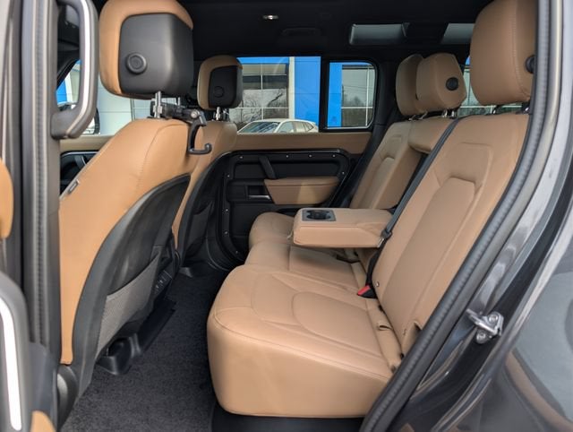 2025 Land Rover Defender S