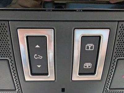 2025 Land Rover Defender S